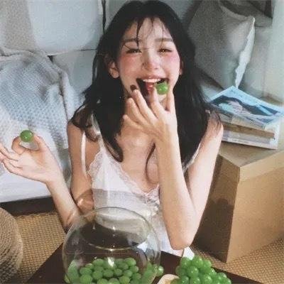 消失的坚果封面